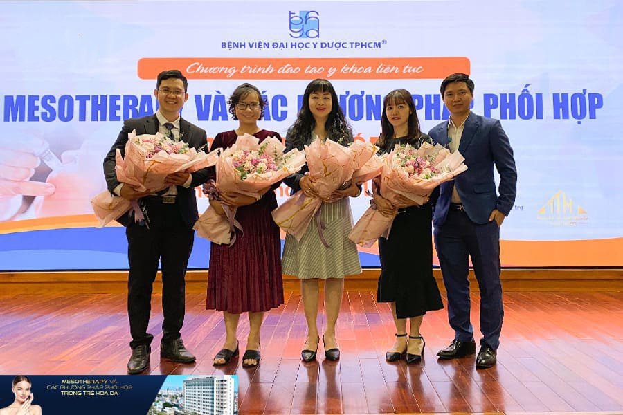 tài trợ độc quyền chương trình đào tạo đại học y dược